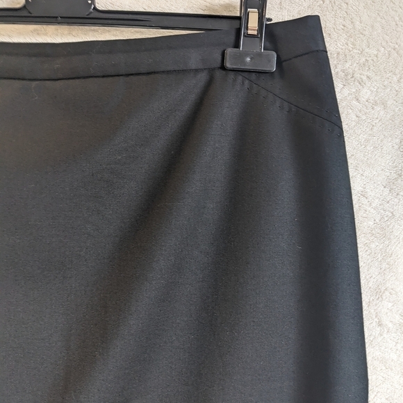 Elegant Ted Baker Wool Blend  Black Women's Pencil  Skirt US Size 10 - Picture 3 of 11